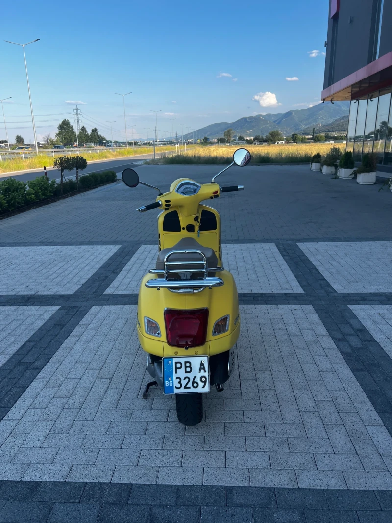 Vespa 300, снимка 3 - Мотоциклети и мототехника - 49683183