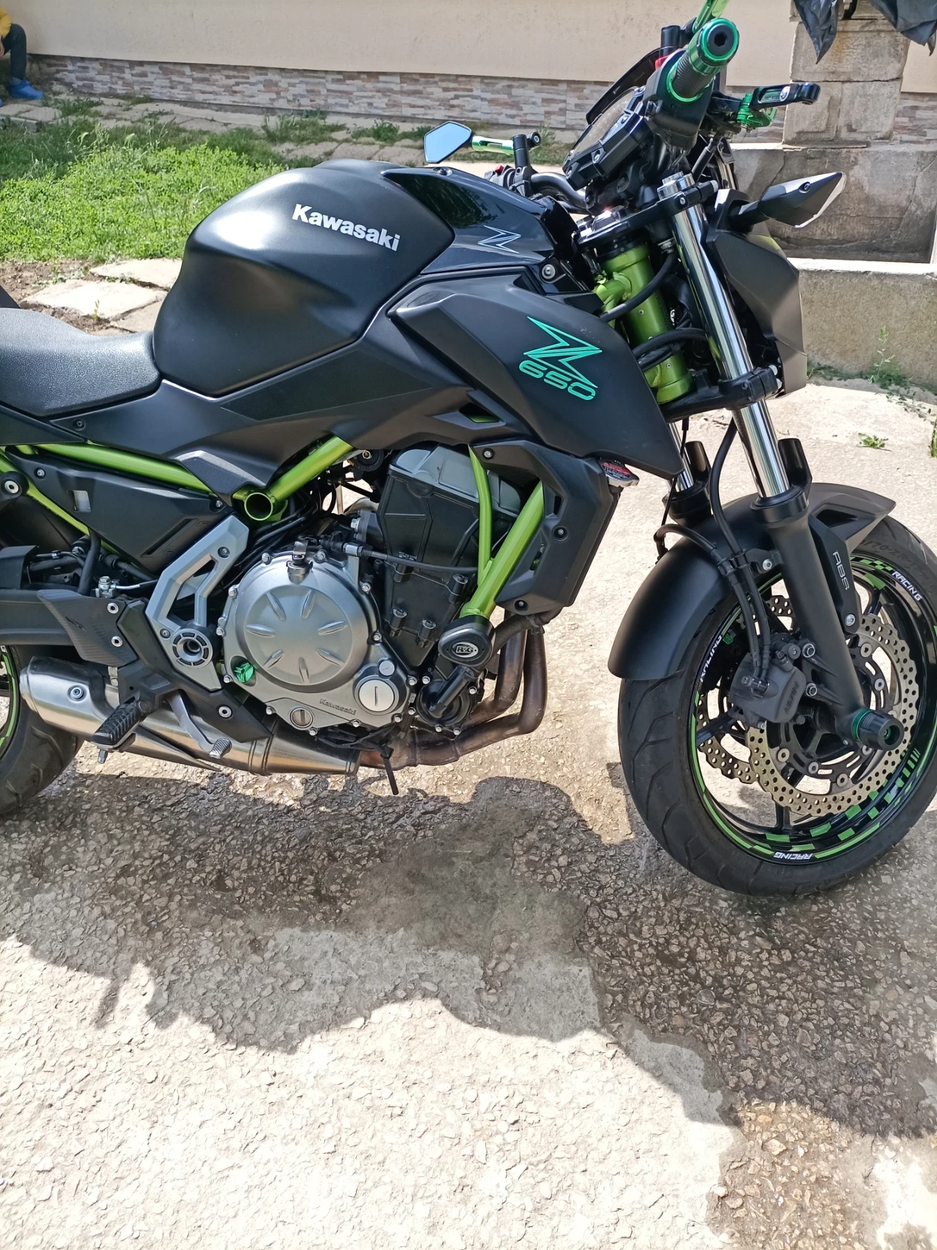 Kawasaki Z 650i ABS, снимка 3 - Мотоциклети и мототехника - 54671174