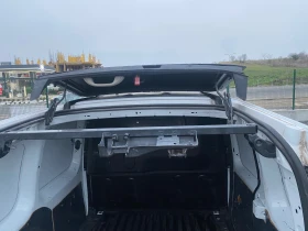 Renault Kangoo 1, 5 автомат нави, снимка 10