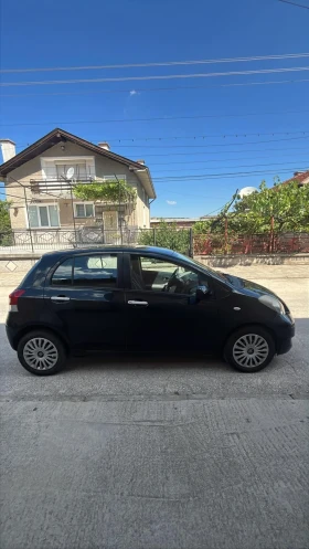 Toyota Yaris, снимка 2