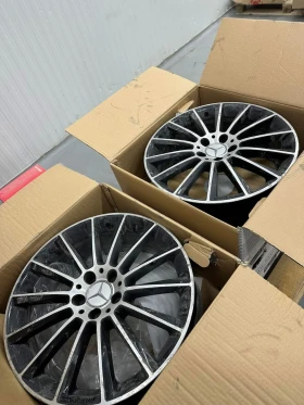 Mercedes-Benz C 300 Поръчков от Silver Star | Карбон пакет | 2 комплек - 23000 € / 44984.09 лв. - 15627335 13