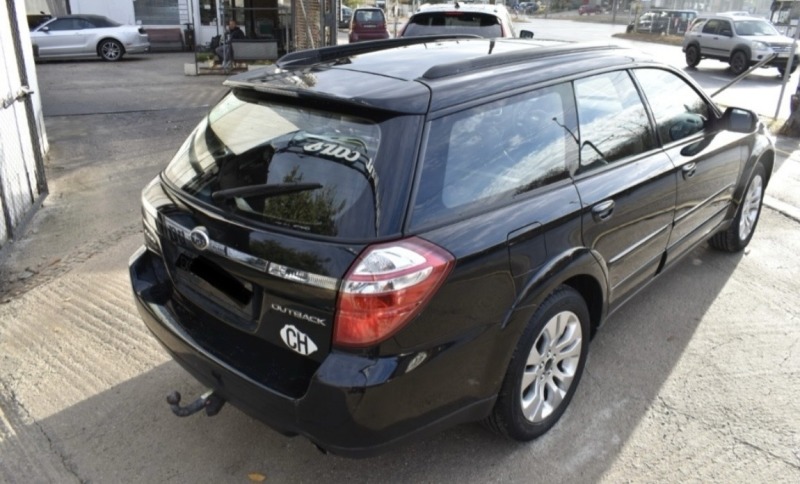 Subaru Outback, снимка 1 - Автомобили и джипове - 45823183