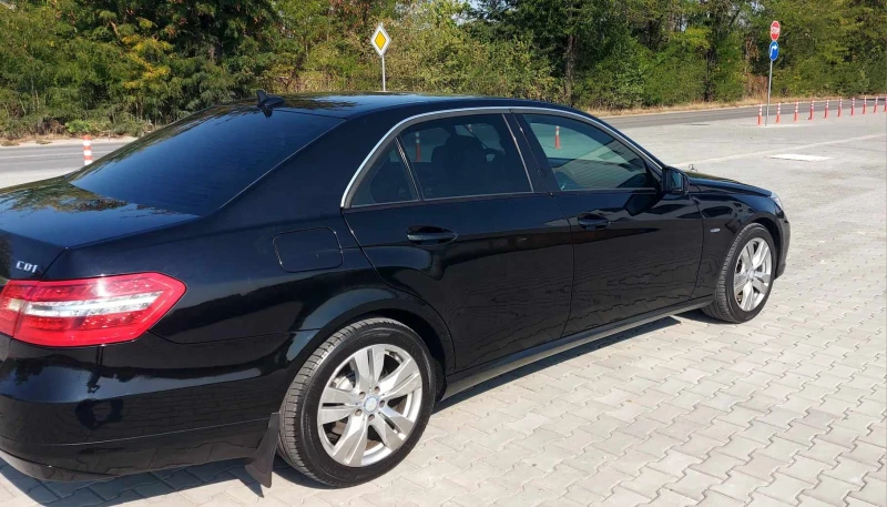 Mercedes-Benz E 220 2011, снимка 5 - Автомобили и джипове - 47321801