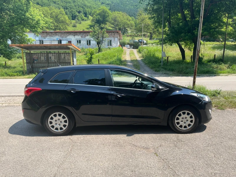 Hyundai I30 1.6 CRDi FACELIFT, снимка 3 - Автомобили и джипове - 47571450