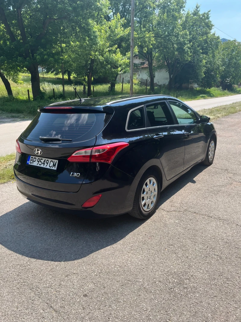 Hyundai I30 1.6 CRDi FACELIFT, снимка 4 - Автомобили и джипове - 47571450