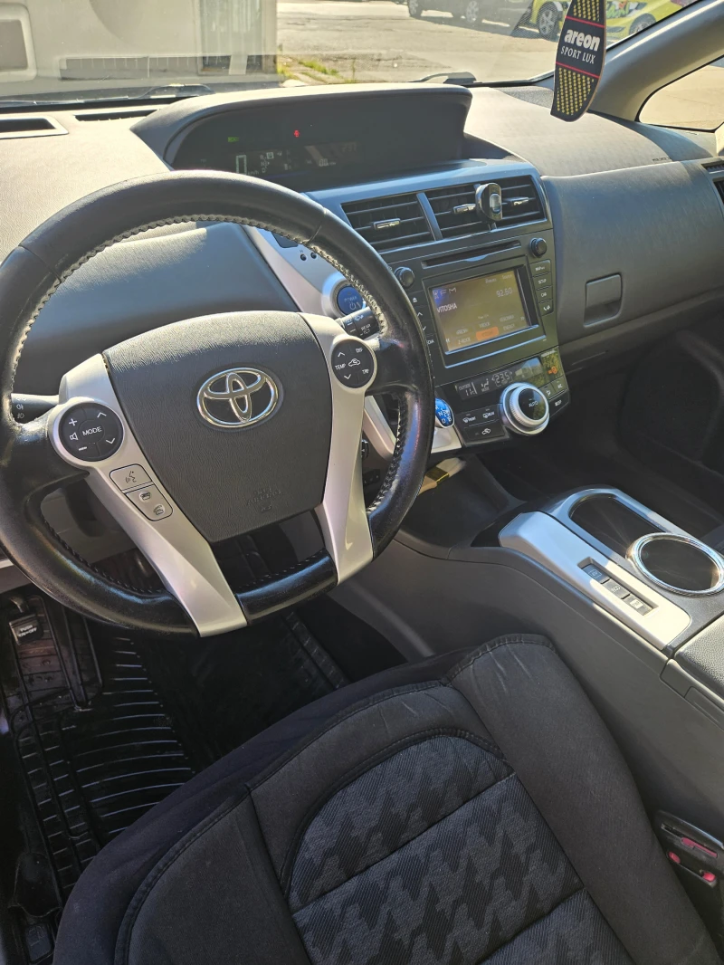 Toyota Prius PRIUS 7+ , снимка 6 - Автомобили и джипове - 47661573