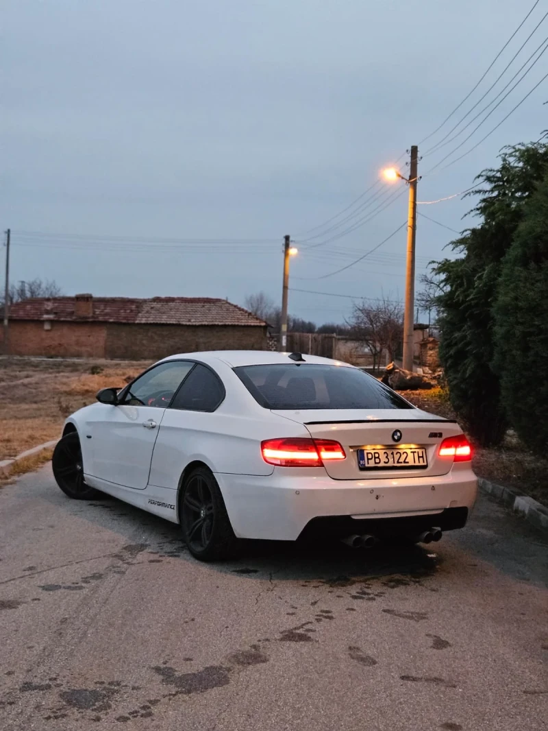 BMW 330, снимка 4 - Автомобили и джипове - 48260999