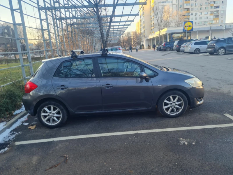 Toyota Auris, снимка 7 - Автомобили и джипове - 52428635