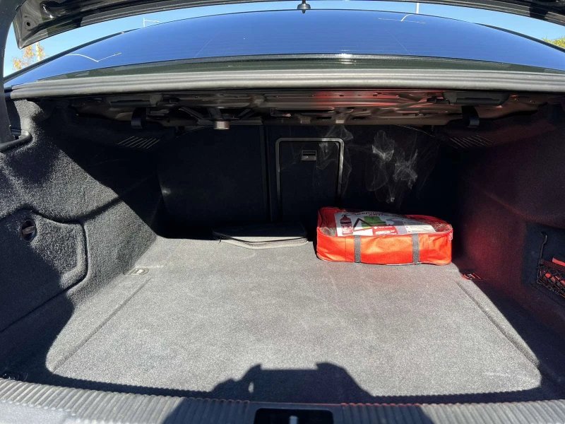 Audi A6 2.0, снимка 15 - Автомобили и джипове - 52610769