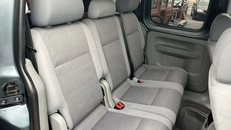 VW Caddy LIFE-1.9 TDI, снимка 11 - Автомобили и джипове - 52752690