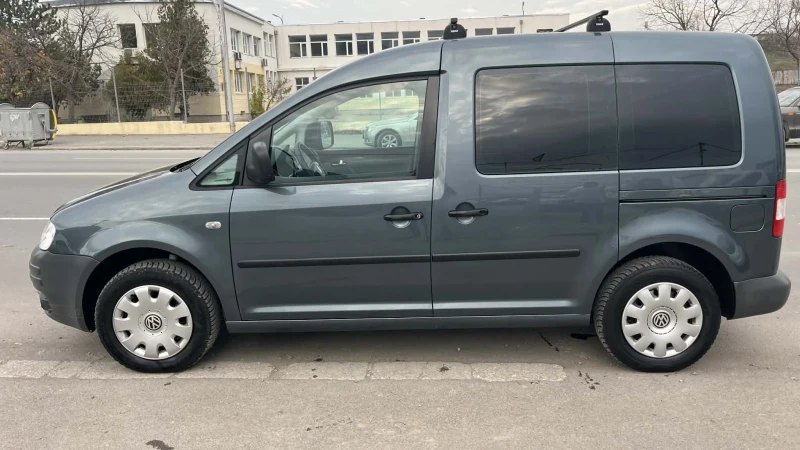 VW Caddy LIFE-1.9 TDI, снимка 5 - Автомобили и джипове - 52752690