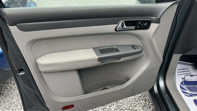 VW Caddy LIFE-1.9 TDI, снимка 12 - Автомобили и джипове - 52752690