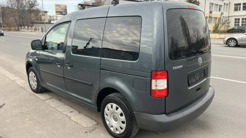 VW Caddy LIFE-1.9 TDI, снимка 4 - Автомобили и джипове - 52752690