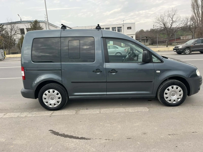 VW Caddy LIFE-1.9 TDI, снимка 6 - Автомобили и джипове - 52752690