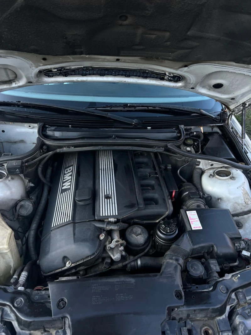 BMW 320, снимка 7 - Автомобили и джипове - 52805510