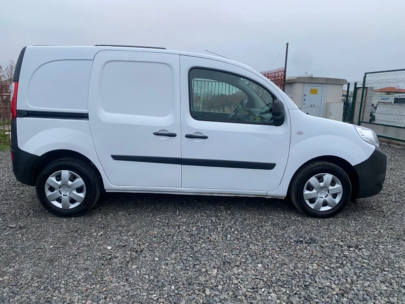 Renault Kangoo 1, 5 автомат нави, снимка 4 - Автомобили и джипове - 52886869