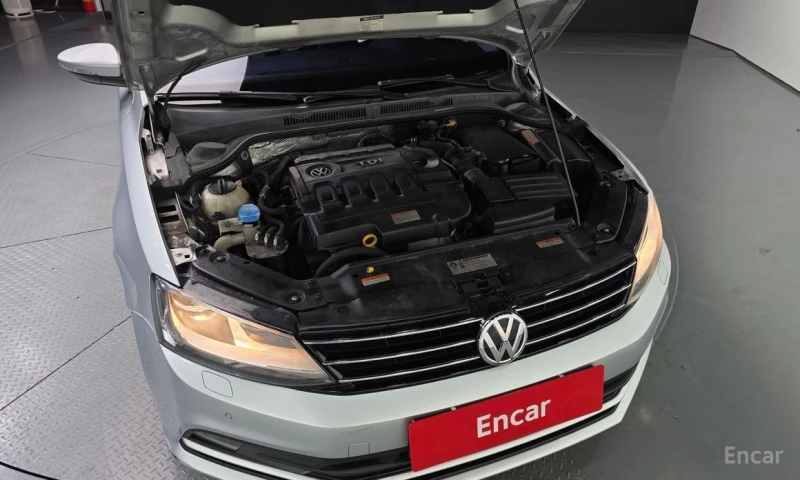 VW Jetta, снимка 6 - Автомобили и джипове - 53000950