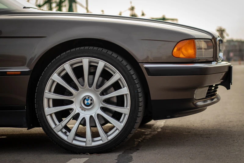 BMW 740 iL, снимка 7 - Автомобили и джипове - 53270511