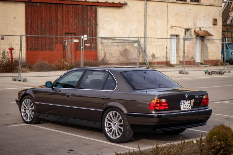 BMW 740 iL, снимка 5 - Автомобили и джипове - 53270511