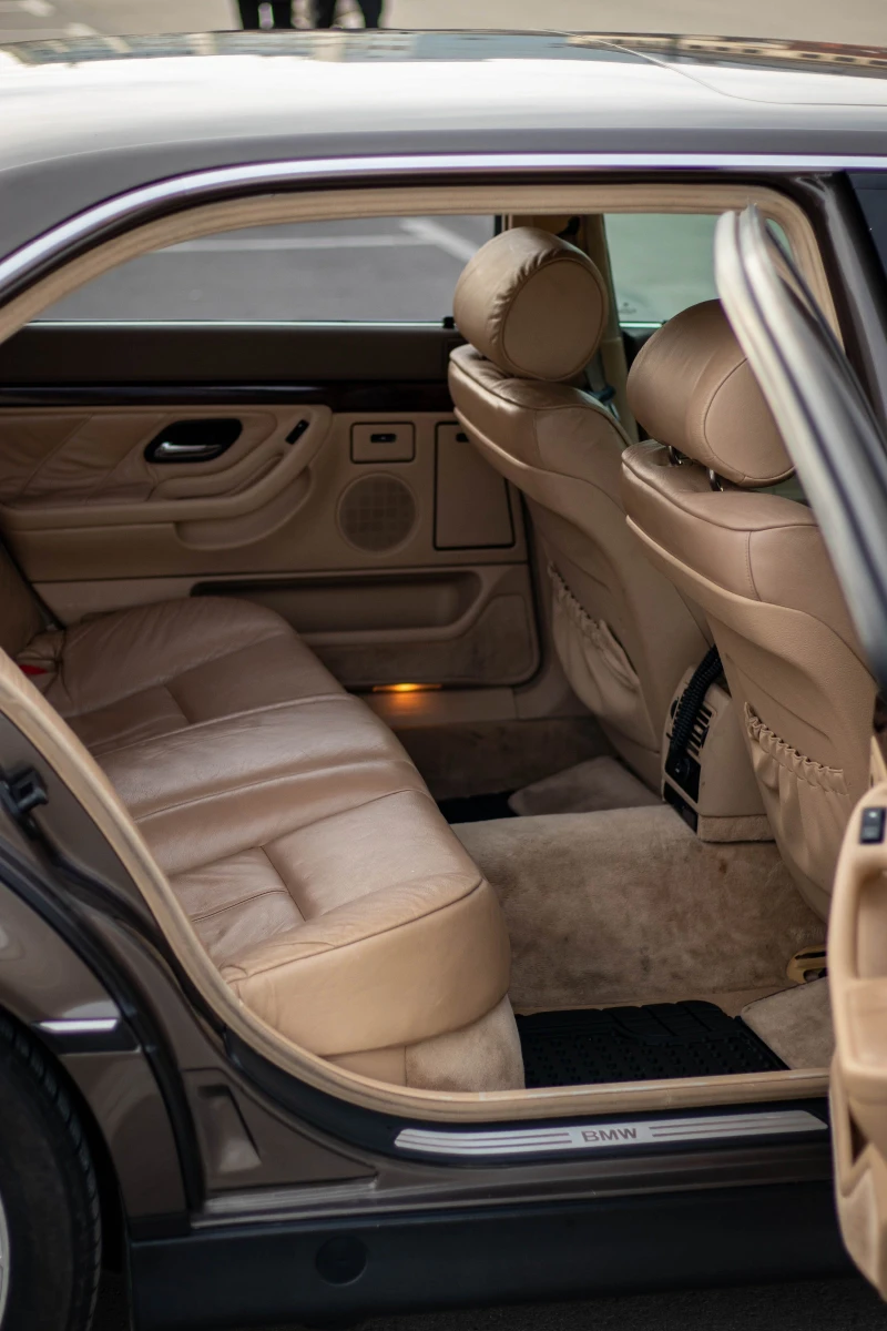 BMW 740 iL, снимка 12 - Автомобили и джипове - 53270511