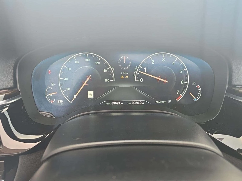 BMW 540 * CARFAX * БЕЗ ПЪРВОНАЧАЛНА ВНОСКА, снимка 8 - Автомобили и джипове - 53274501