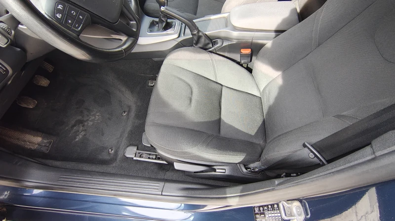 Volvo V40, снимка 7 - Автомобили и джипове - 53401130