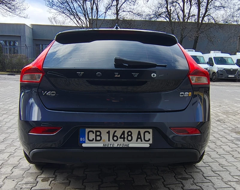 Volvo V40, снимка 3 - Автомобили и джипове - 53401130