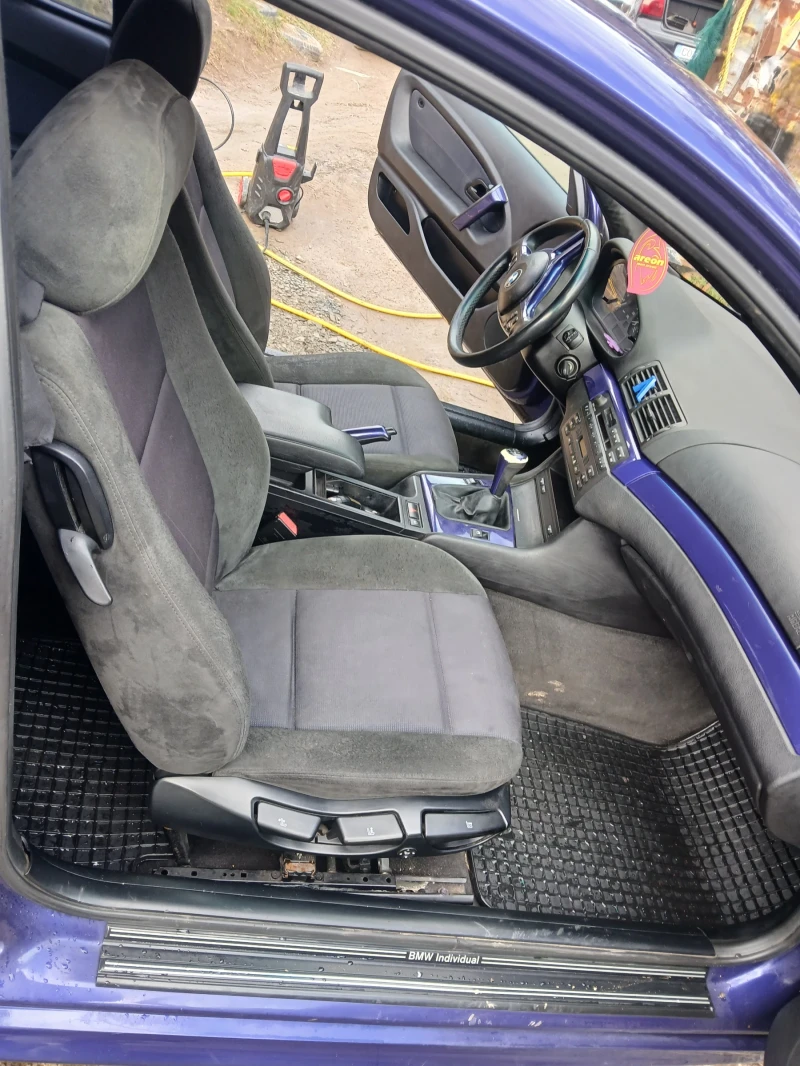 BMW 320 2.0TD, снимка 12 - Автомобили и джипове - 53442932