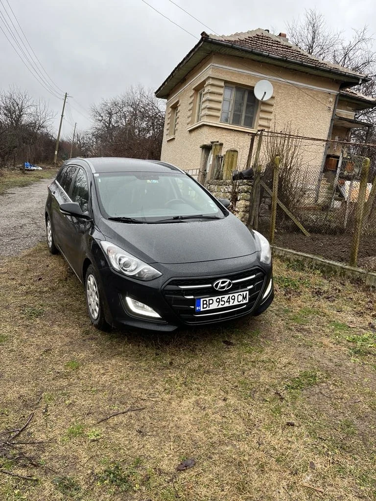 Hyundai I30 1.6 CRDi FACELIFT, снимка 12 - Автомобили и джипове - 47571450