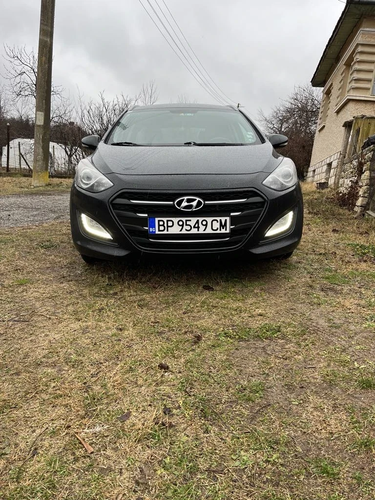 Hyundai I30 1.6 CRDi FACELIFT, снимка 11 - Автомобили и джипове - 47571450