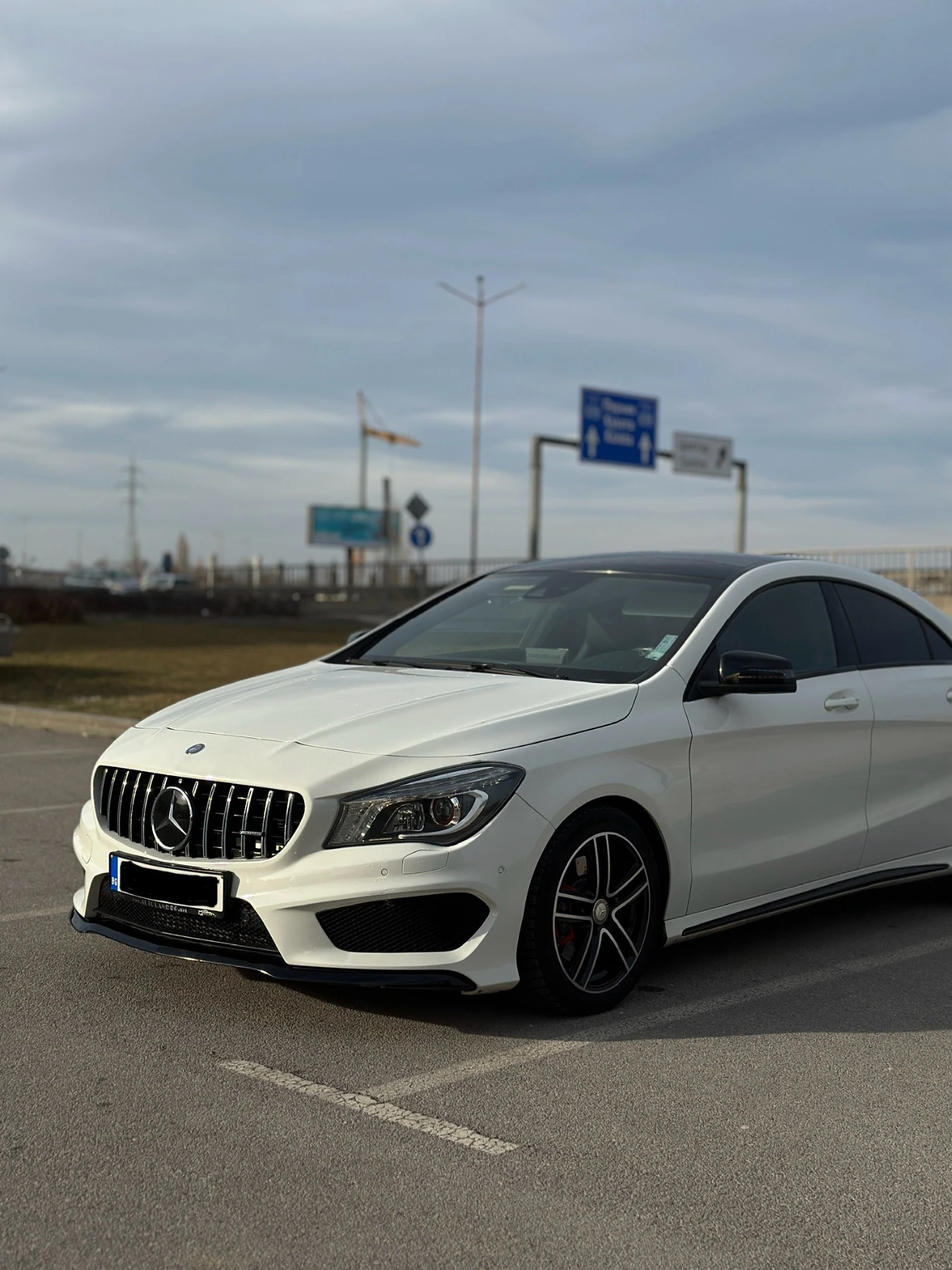 Mercedes-Benz CLA 220 * AMG* DISTRONIC* LANE ASSIST*  - изображение 4