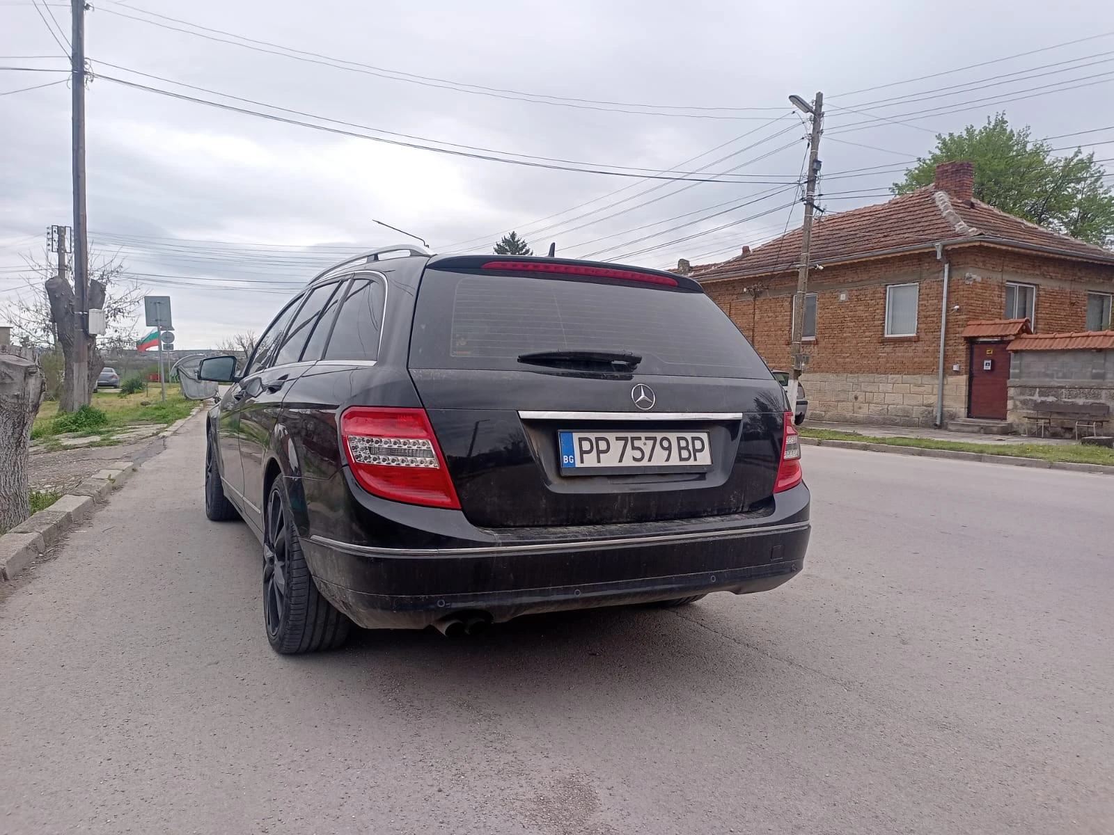 Mercedes-Benz C 180 CGI - изображение 4