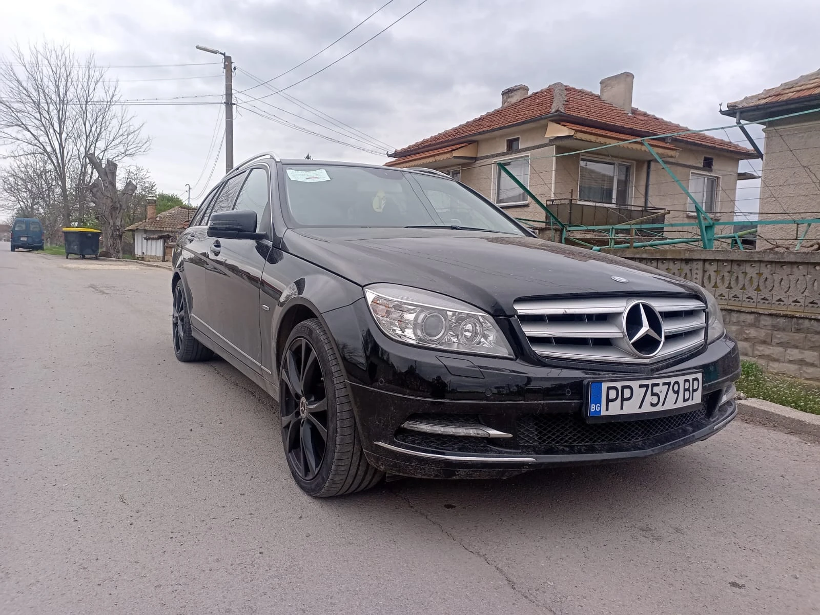 Mercedes-Benz C 180 CGI - изображение 3