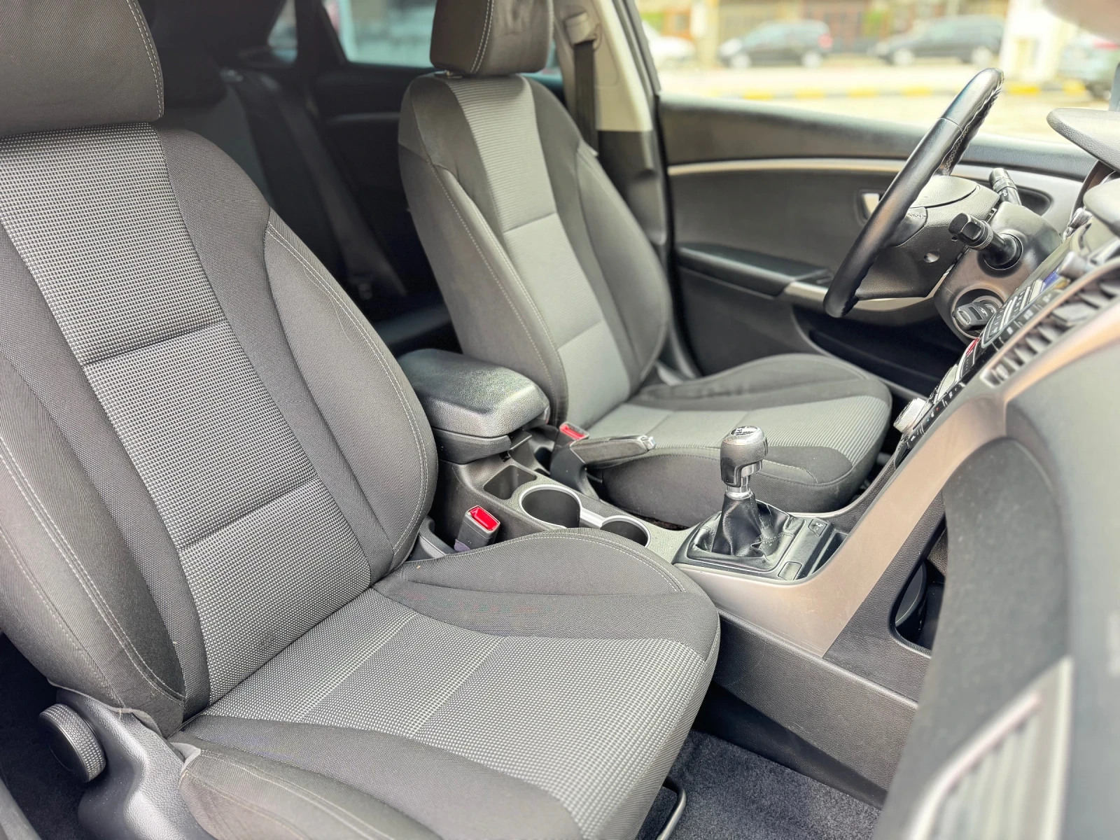 Hyundai I30 1.6 CRDi  | Mobile.bg   14