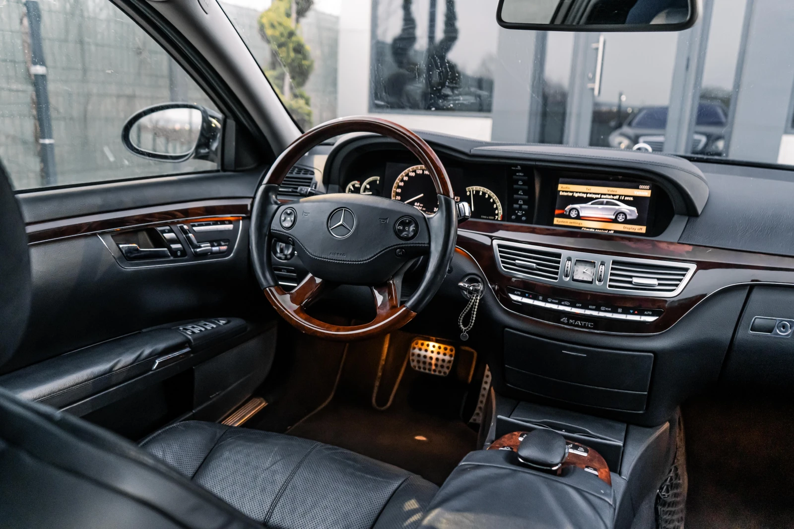 Mercedes-Benz S 500 i-LONG-4MATIC-175 624 KM-ТОП СЪСТОЯНИЕ! - изображение 9