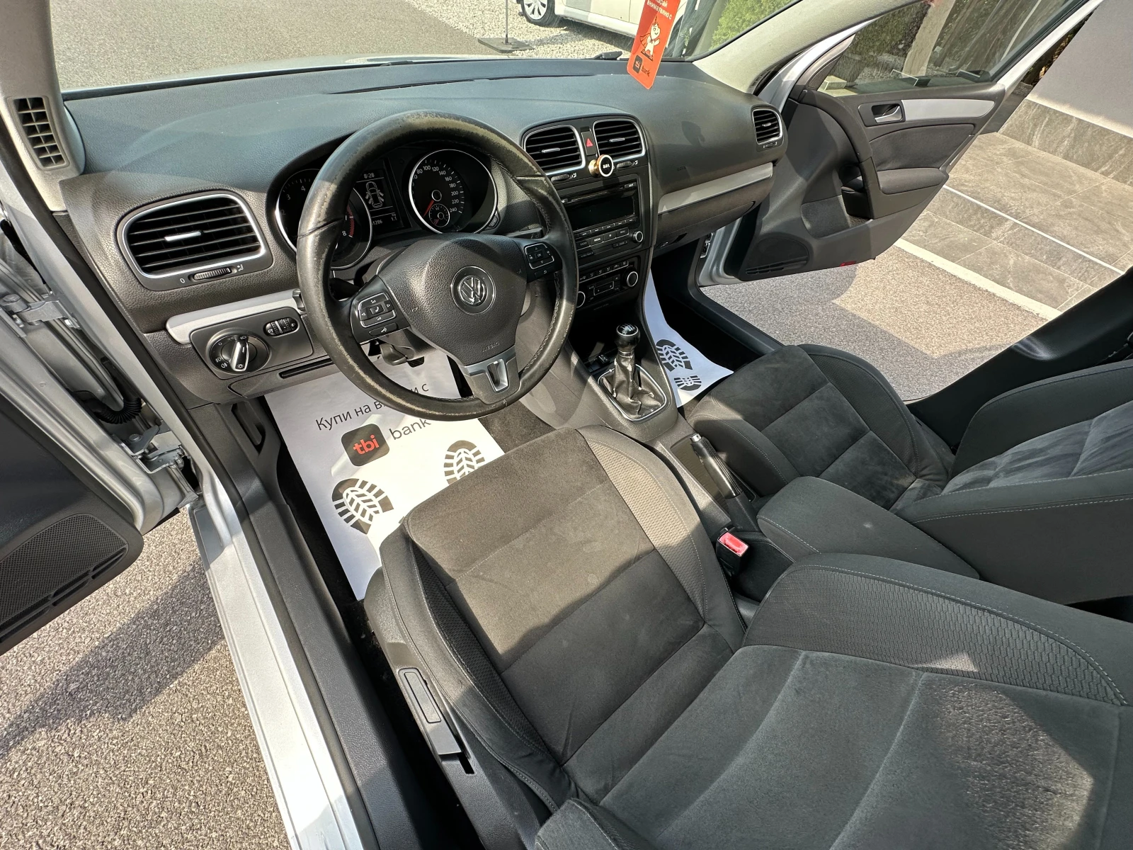 VW Golf 1.4I НОВ ВНОС - изображение 7