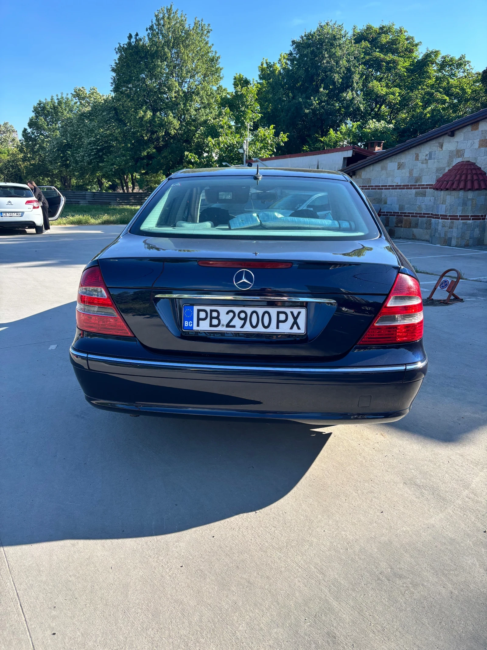 Mercedes-Benz E 240  - изображение 2