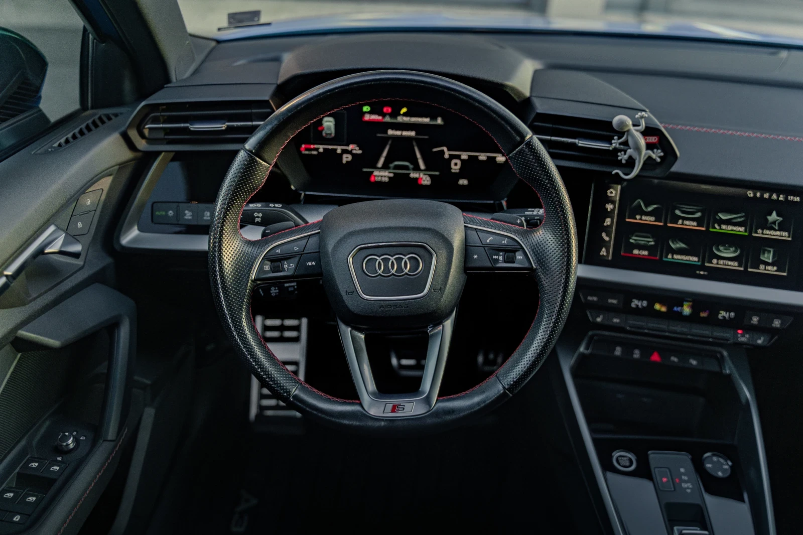 Audi A3 2.0 DIESEL S-LINE GERMANY - изображение 8