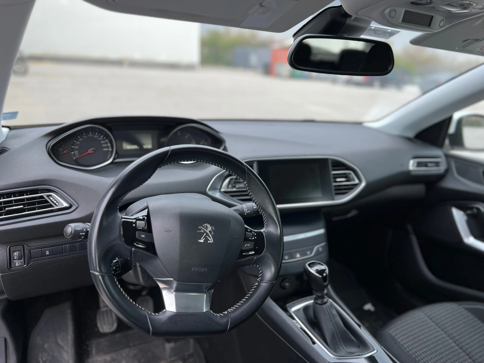 Peugeot 308 1.5HDI* КРУИЗКОНТРОЛ* EURO6* в ГАРАНЦИЯ - изображение 4