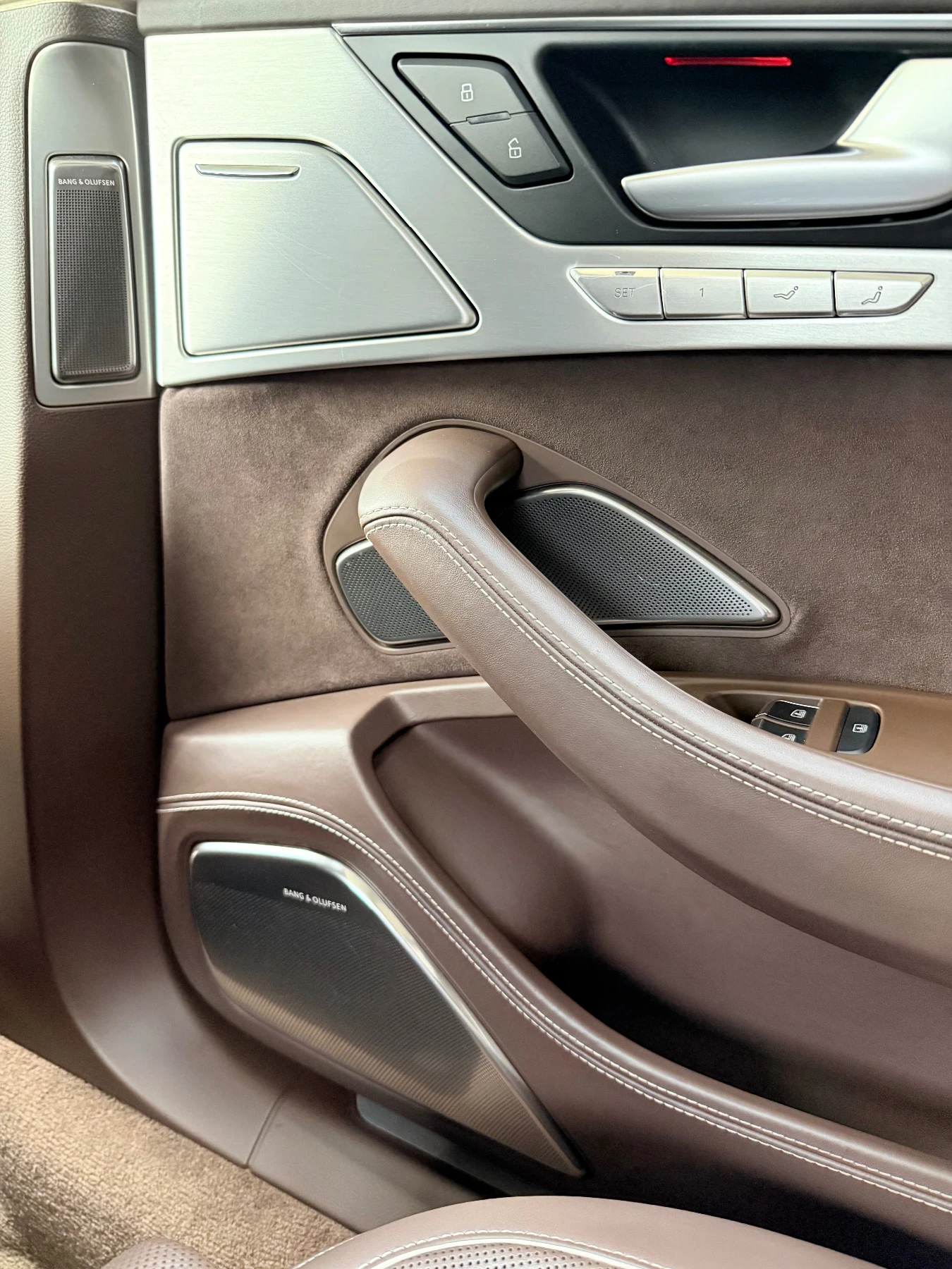 Audi A8 4.2TDI Design Selection/B&O 3D/Rotor/Alcantara - изображение 9