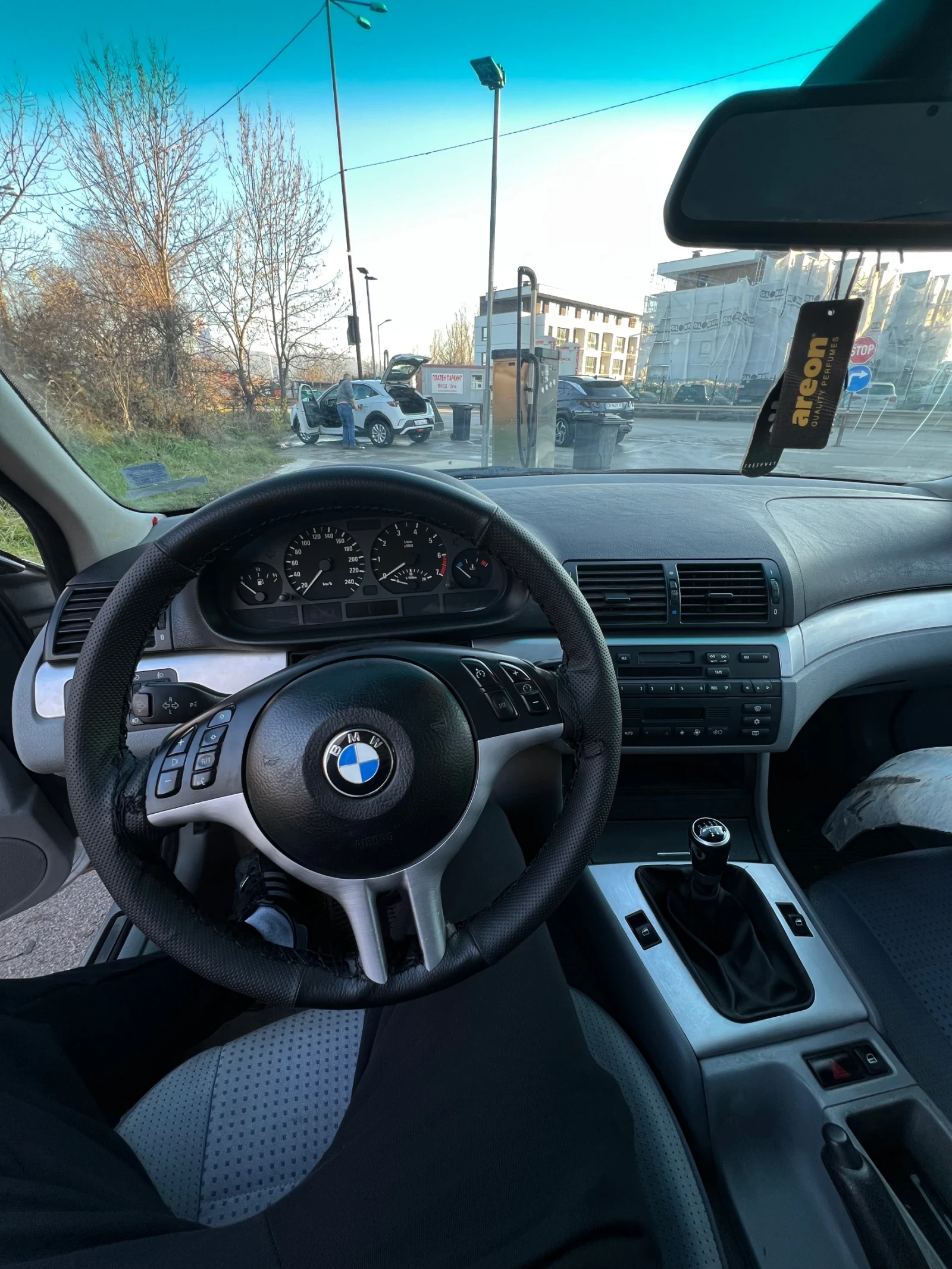 BMW 320  - изображение 5