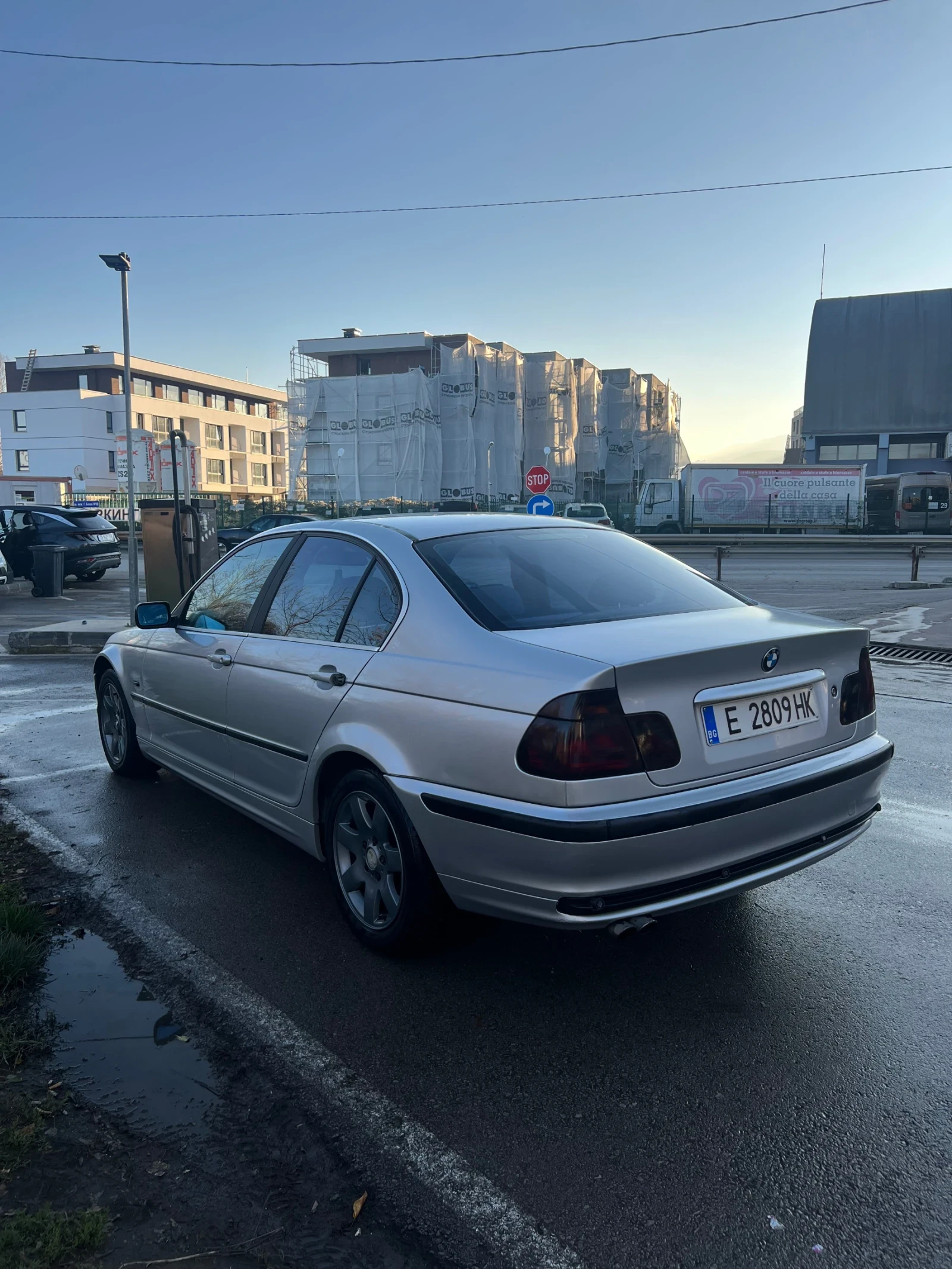 BMW 320  - изображение 4