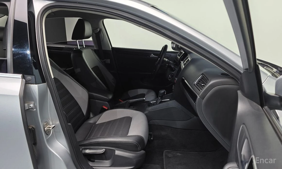 VW Jetta  - изображение 10