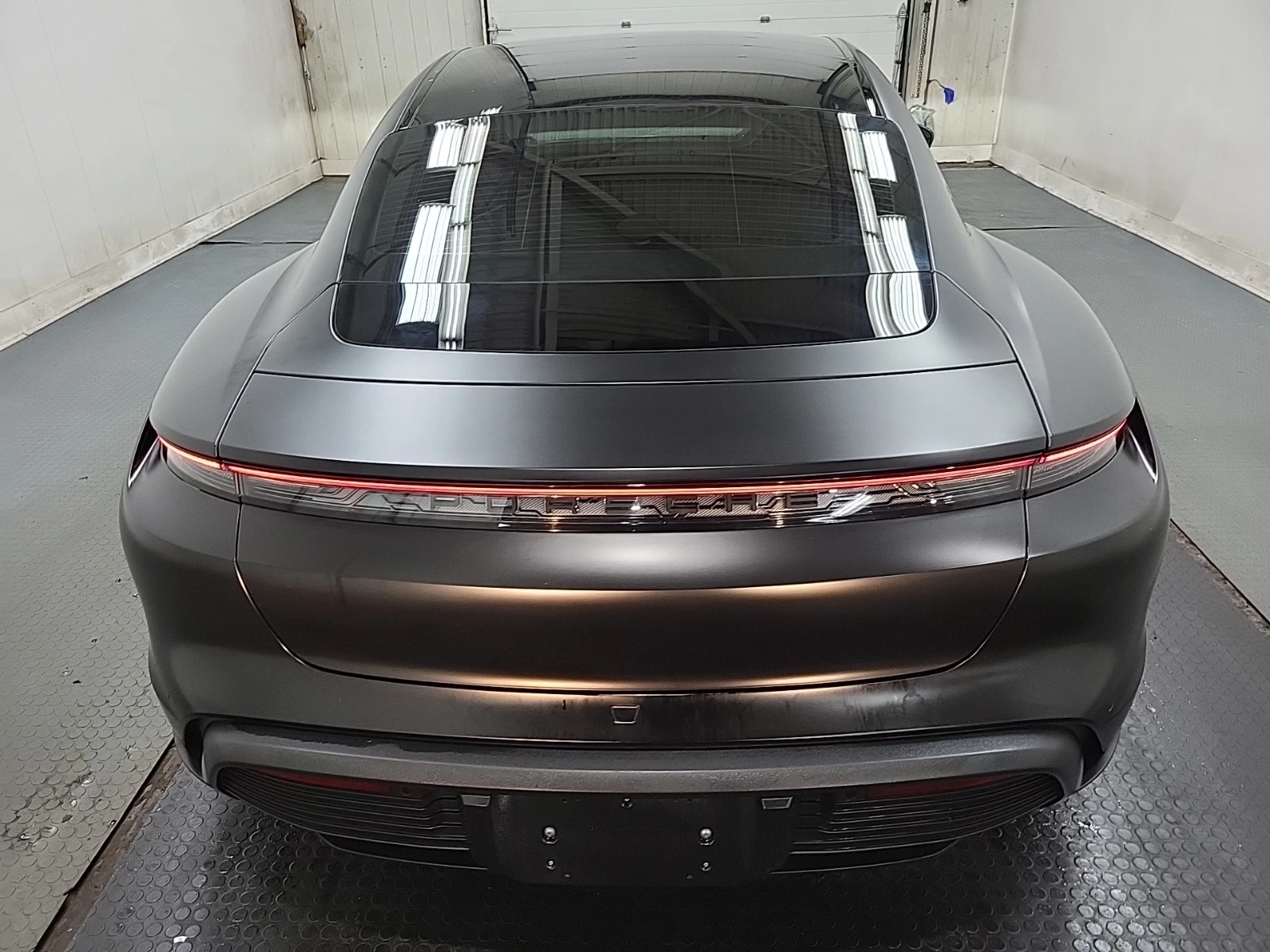 Porsche Taycan 4S| CARFAX| PANORAMA| 2 КЛЮЧА| БЕЗ ИНЦИДЕНТИ - изображение 6