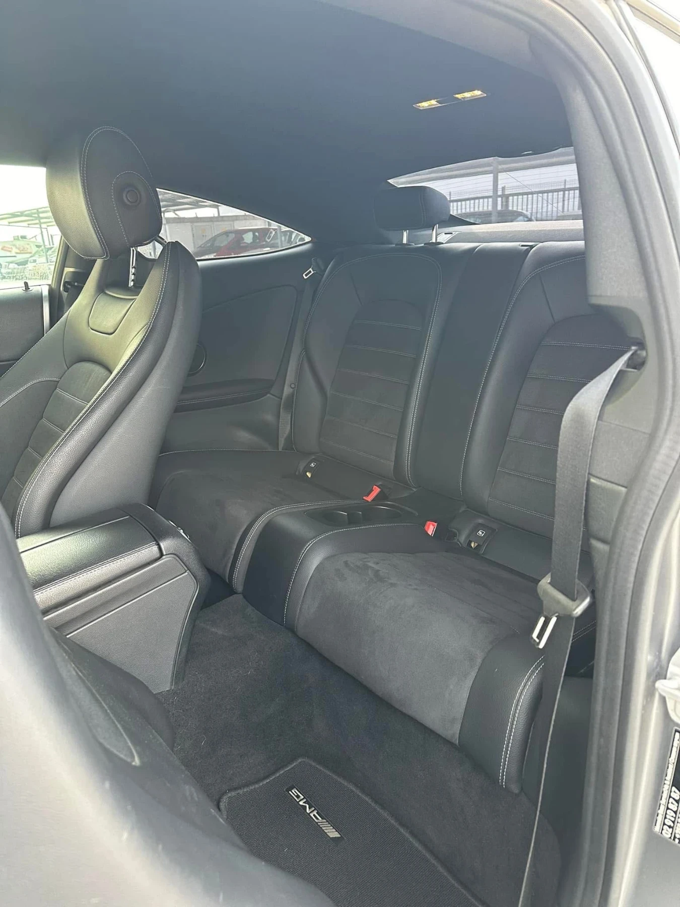 Mercedes-Benz C 300 Поръчков от Silver Star | Карбон пакет | 2 комплек, снимка 11 - Автомобили и джипове - 53733519