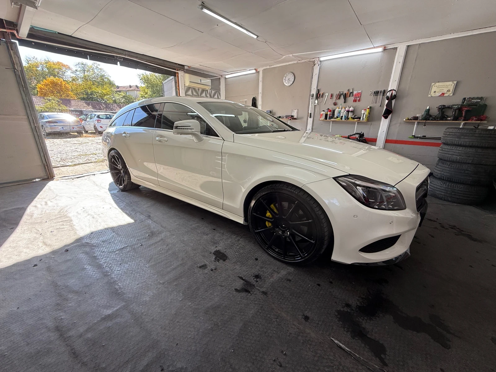 Mercedes-Benz CLS 400 Amg Paket / Shooting brake, снимка 3 - Автомобили и джипове - 53819164