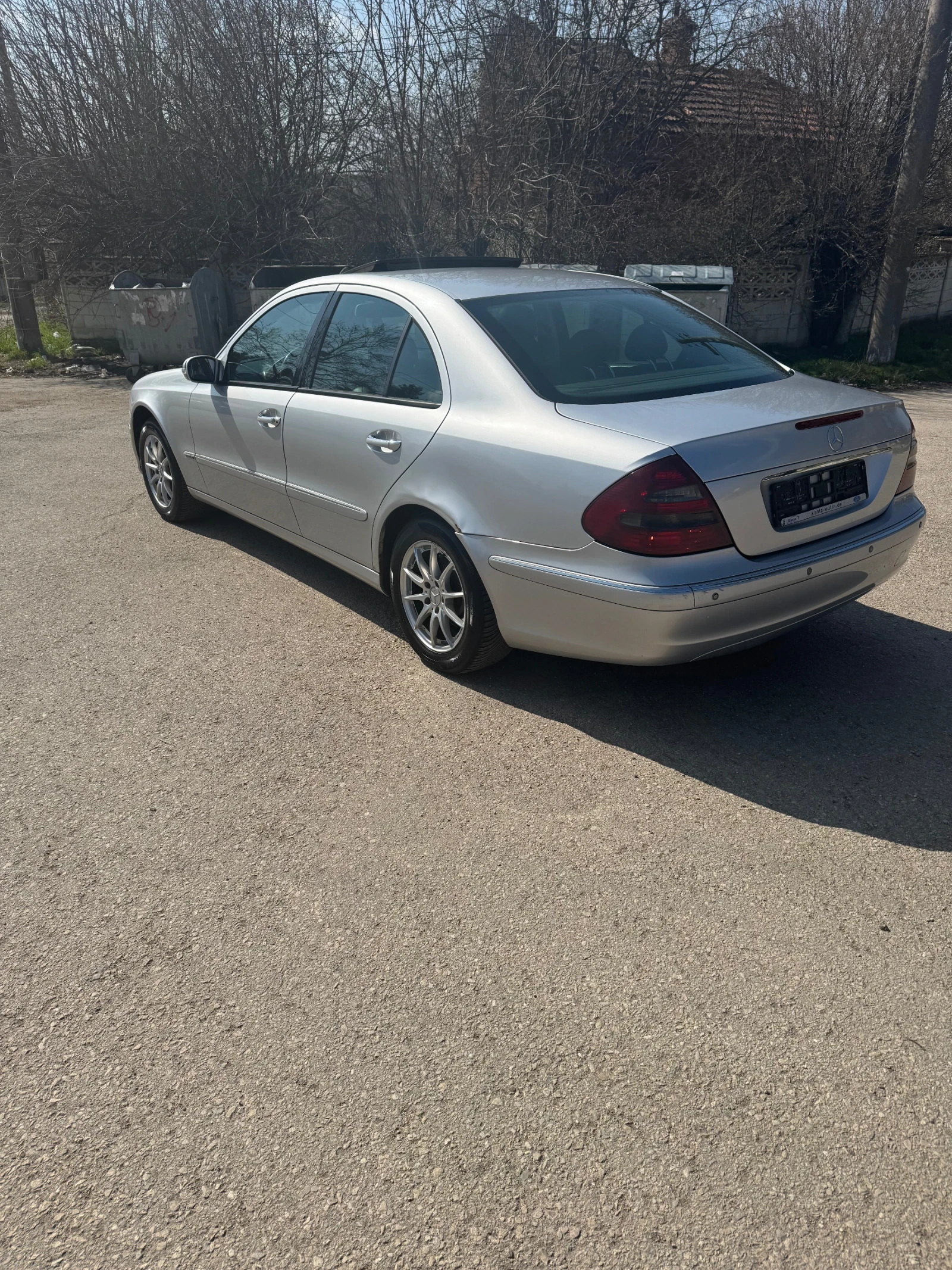 Mercedes-Benz E 270 Automatic , снимка 4 - Автомобили и джипове - 53981689