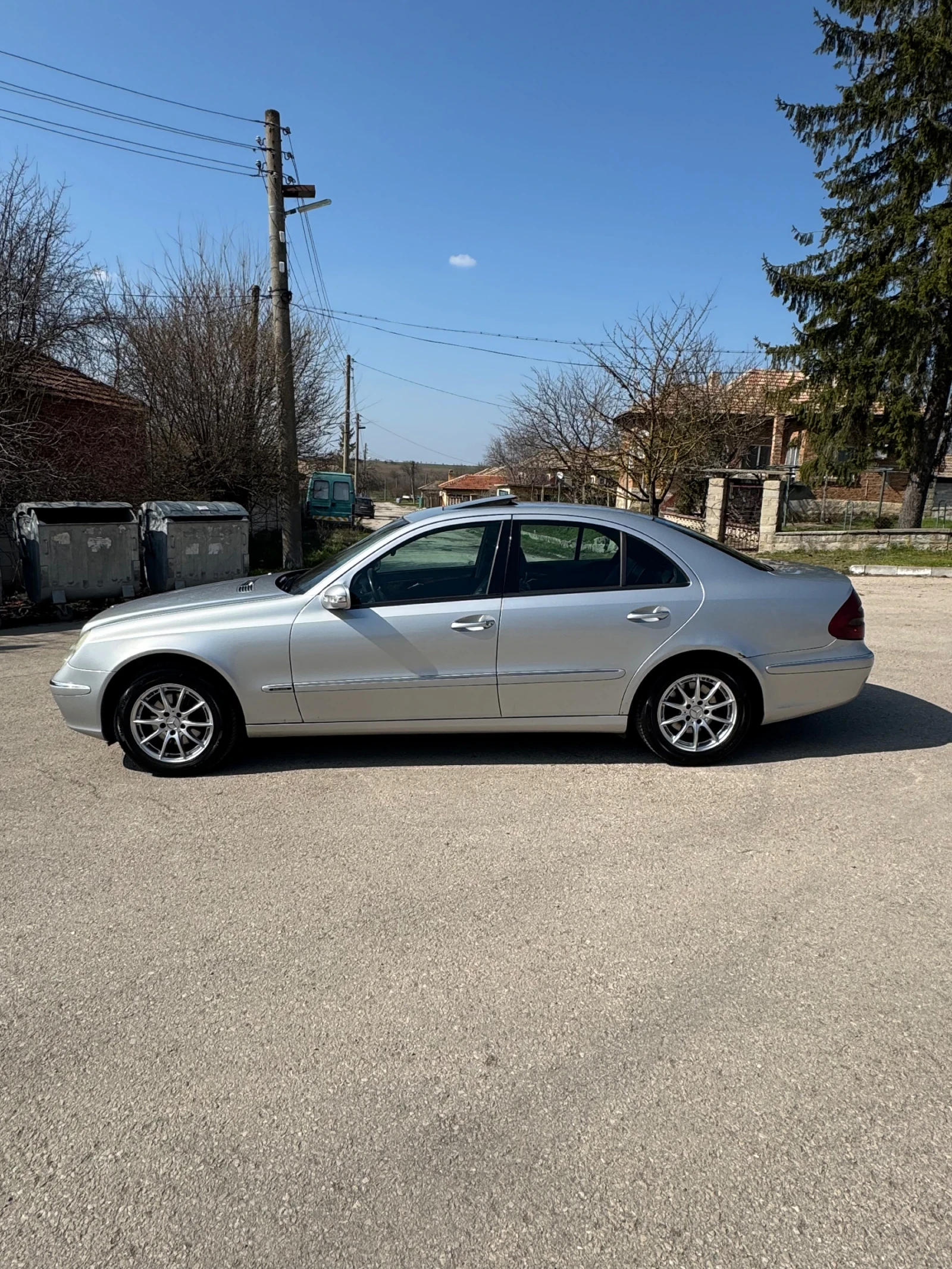 Mercedes-Benz E 270 Automatic , снимка 2 - Автомобили и джипове - 53981689