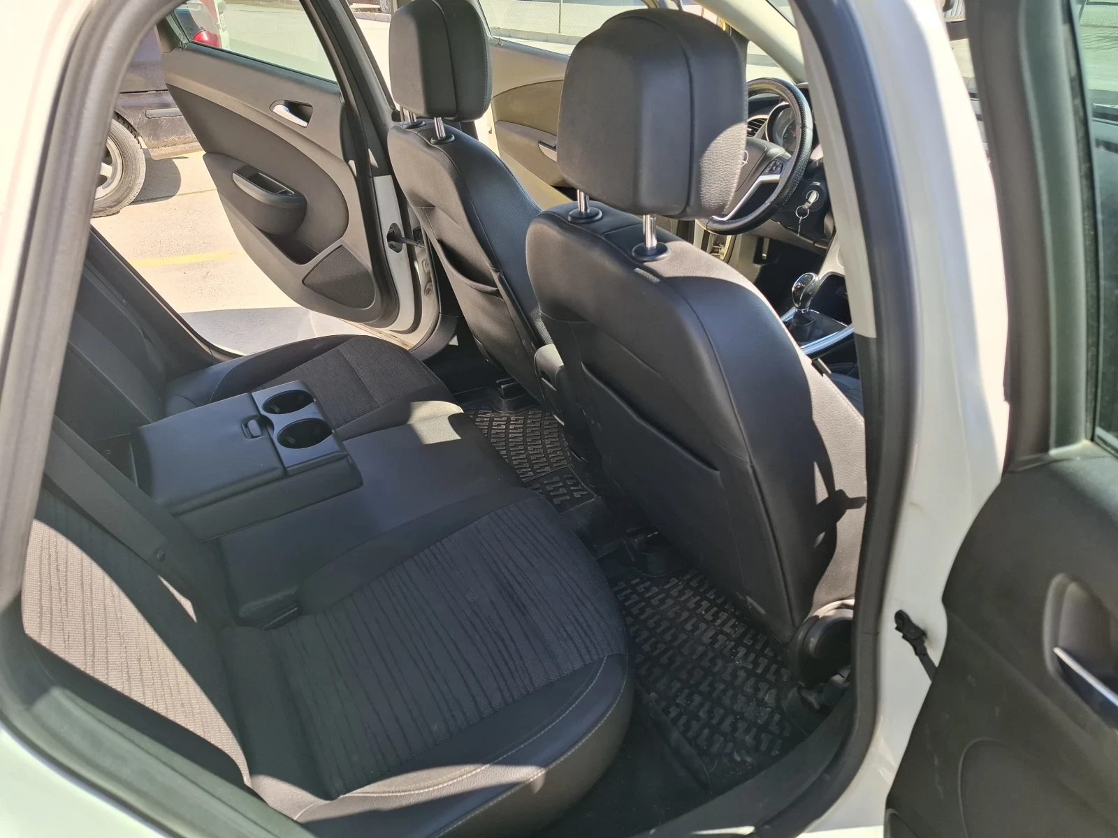 Opel Astra На пълно обслужена всичко платено за Такси , снимка 10 - Автомобили и джипове - 54106322