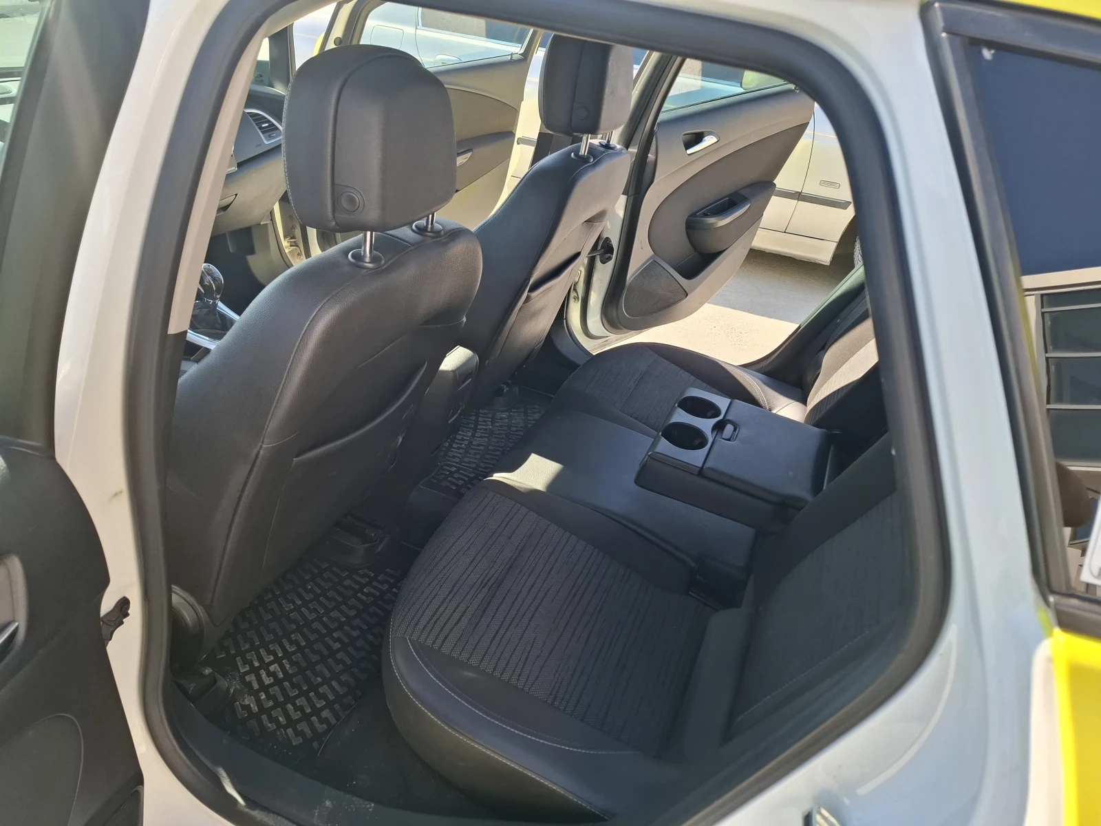 Opel Astra На пълно обслужена всичко платено за Такси , снимка 9 - Автомобили и джипове - 54106322